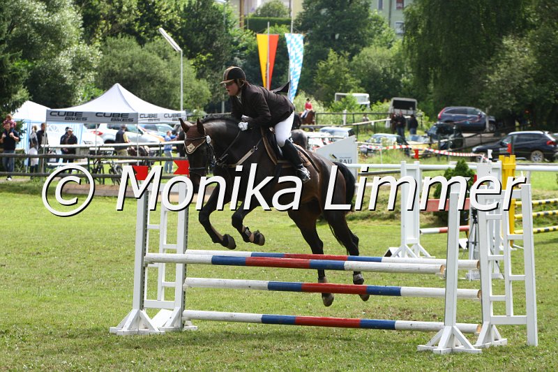 007L9100_Black Jack_Punktespringen  Ax.JPG